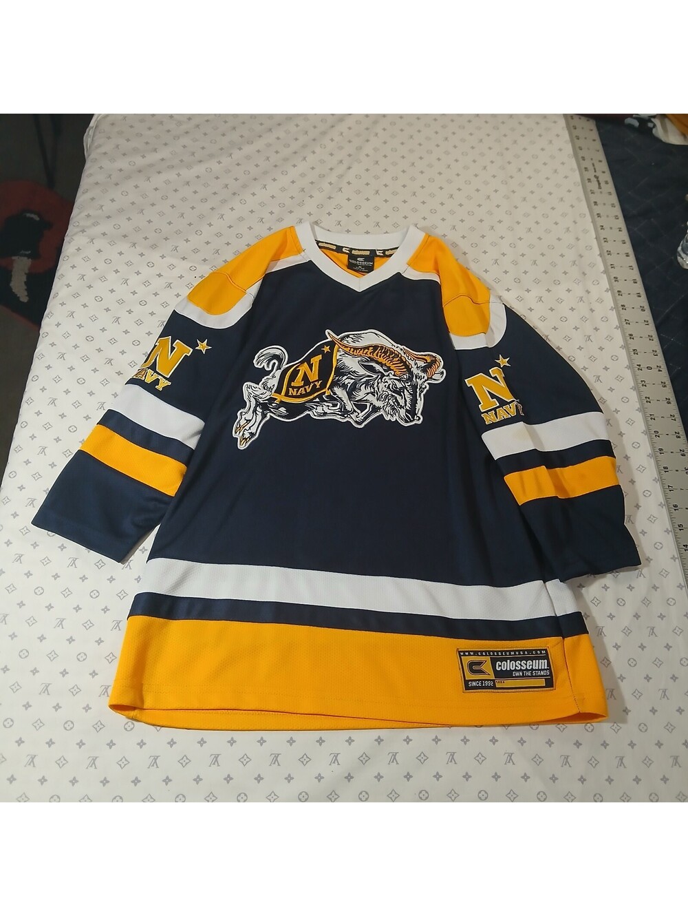 Colosseum Navy Midshipmen Hockey Jersey Youth Medium 12-14 Blue Yellow NCAA